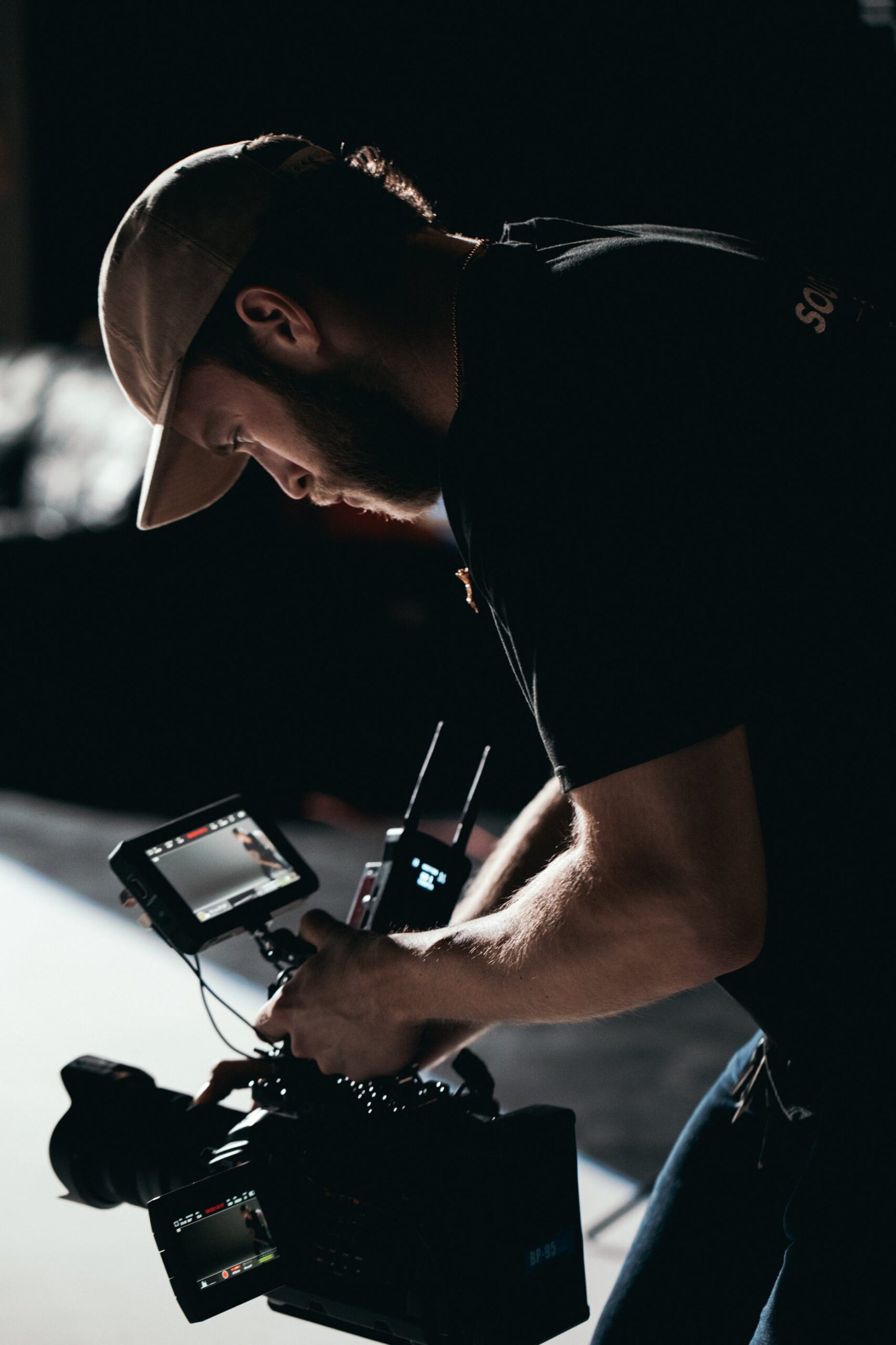 pexels-kyle-loftus-5022810
